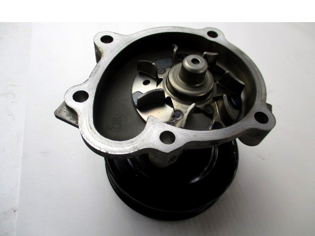 VODNA CRPALKA  OEM N. 98003100 ORIGINAL REZERVNI DEL OPEL ASTRA H A04 L48,L08,L35,L67 5P/3P/SW (2004 - 2007) DIESEL LETNIK 2006