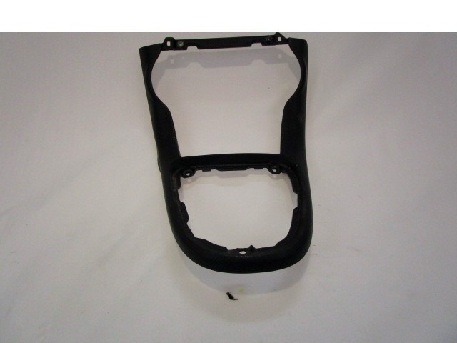 SREDINSKA KONZOLA  OEM N. 735431188 ORIGINAL REZERVNI DEL FIAT BRAVO 198 R (2010 - 2014) DIESEL LETNIK 2011