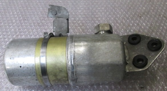 RAZVLAZEVALEC OEM N. 4B0820193 ORIGINAL REZERVNI DEL AUDI A6 C5 R 4B5 4B2 BER/SW/ALLROAD (2001 - 2004)DIESEL LETNIK 2002