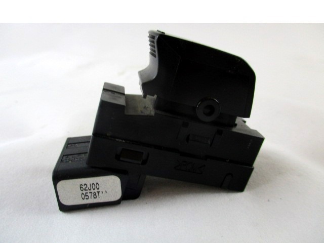 ZADNJE STIKALO OEM N. 62J00-0578T ORIGINAL REZERVNI DEL SUZUKI SWIFT MZ EZ MK3 (2004 - 2010) BENZINA LETNIK 2009