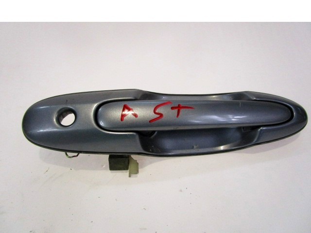 ZUNANJA KLJUKA SPREDNJA LEVA VRATA OEM N. LC6459410G ORIGINAL REZERVNI DEL MAZDA MPV LW MK2 (1999 - 2006) DIESEL LETNIK 2004