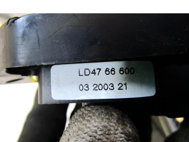 STIKALA ELEKTRICNIH OGLEDAL  OEM N. LD4766600 ORIGINAL REZERVNI DEL MAZDA MPV LW MK2 (1999 - 2006) DIESEL LETNIK 2004