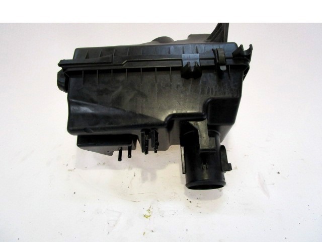 FILTAR ZRAKA OEM N. L33613320 ORIGINAL REZERVNI DEL MAZDA MPV LW MK2 (1999 - 2006) DIESEL LETNIK 2004