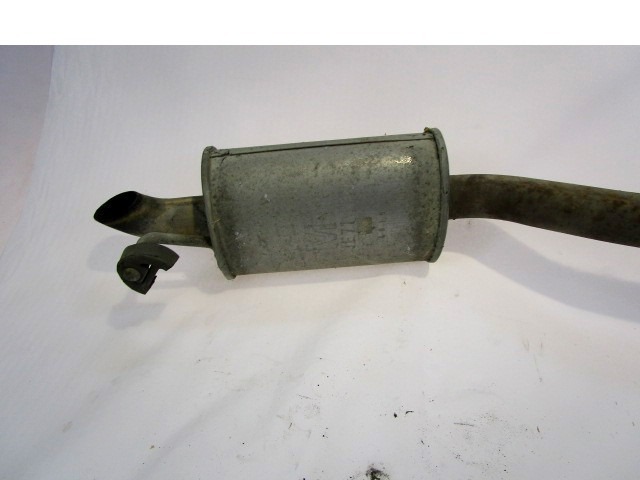 ZADNJI LONEC OEM N. RFC7403A0 ORIGINAL REZERVNI DEL MAZDA MPV LW MK2 (1999 - 2006) DIESEL LETNIK 2004