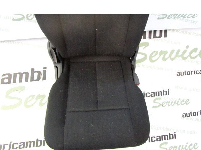 TRETJA VRSTA ENOJNI SEDEZ BLAGO OEM N. 23PSTMZMPVLWMK2RMV5P ORIGINAL REZERVNI DEL MAZDA MPV LW MK2 (1999 - 2006) DIESEL LETNIK 2004