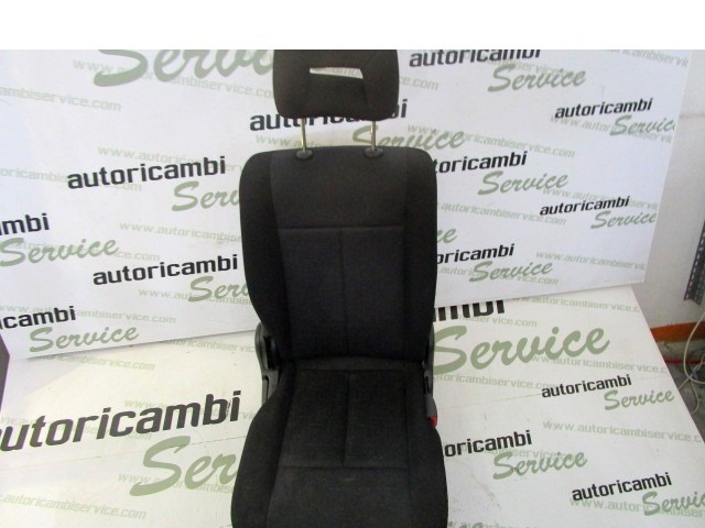 TRETJA VRSTA ENOJNI SEDEZ BLAGO OEM N. 23PSTMZMPVLWMK2RMV5P ORIGINAL REZERVNI DEL MAZDA MPV LW MK2 (1999 - 2006) DIESEL LETNIK 2004
