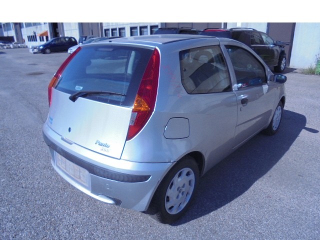 FIAT PUNTO 1.2 44KW 3P B 5M  (2003) RICAMBI IN MAGAZZINO