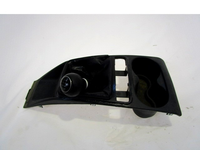 OEM N. 6J0711113 ORIGINAL REZERVNI DEL SEAT IBIZA 6J5 6P1 MK4 BER/SW (2008 - 2012)BENZINA LETNIK 2012