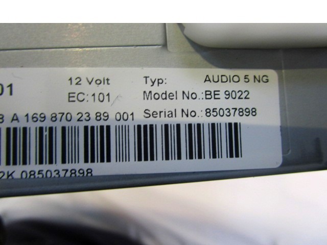 RADIO CD / OJACEVALNIK / IMETNIK HIFI OEM N. A1698702389 ORIGINAL REZERVNI DEL MERCEDES CLASSE A W169 5P C169 3P R (05/2008 - 2012) BENZINA LETNIK 2009