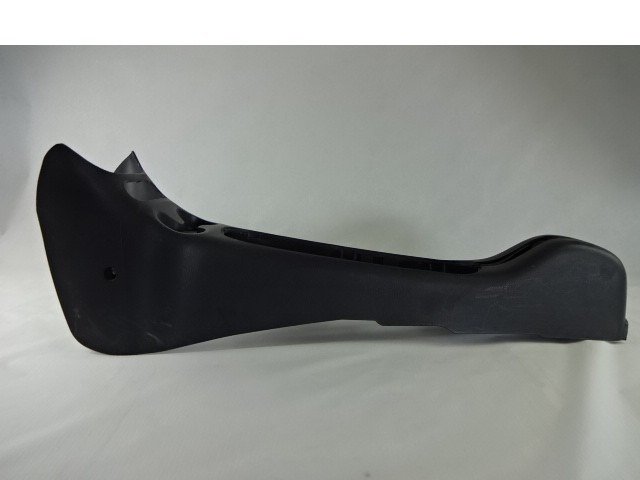 PLASTIKA MED SEDEZI BREZ NASLONJALA ROK OEM N. 96563799 ORIGINAL REZERVNI DEL DAEWOO MATIZ KLYA (1998 - 2004) BENZINA LETNIK 2001