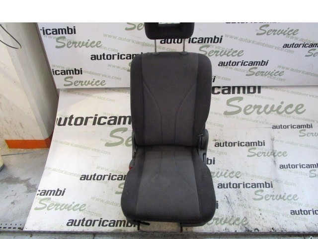 TRETJA VRSTA ENOJNI SEDEZ BLAGO OEM N. 23PSTMZMPVLWMK2MV5P ORIGINAL REZERVNI DEL MAZDA MPV LW MK2 (1999 - 2006) DIESEL LETNIK 2002
