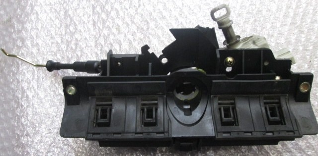 ZAKLEP VRAT OEM N. 4B0827565H ORIGINAL REZERVNI DEL AUDI A6 C5 R 4B5 4B2 BER/SW/ALLROAD (2001 - 2004)DIESEL LETNIK 2002