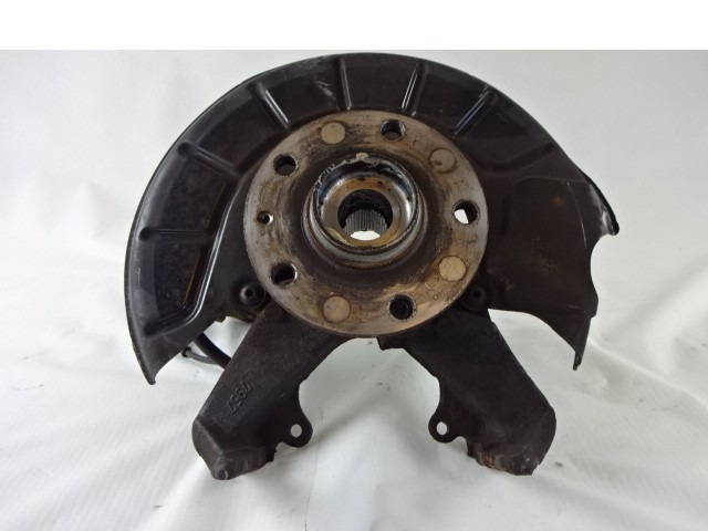 LEVI VRTLJIVI LEZAJ / PESTO KOLESA Z LEZAJEM SPREDAJ OEM N. 1K0615311F ORIGINAL REZERVNI DEL VOLKSWAGEN GOLF PLUS 5M1 521 MK1 (2004 - 2009) BENZINA LETNIK 2006