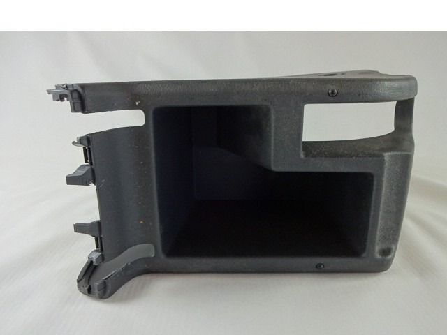 SREDINSKA KONZOLA  OEM N. 5M0863323M ORIGINAL REZERVNI DEL VOLKSWAGEN GOLF PLUS 5M1 521 MK1 (2004 - 2009) BENZINA LETNIK 2006
