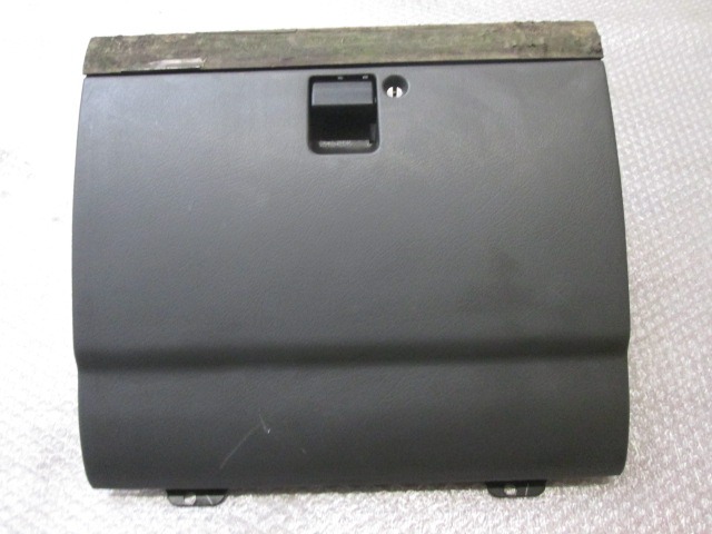 PREDAL ZA DOKUMENTE OEM N. PPTD20 ORIGINAL REZERVNI DEL ISUZU TROOPER MK3 (2001 - 2003) DIESEL LETNIK 2001
