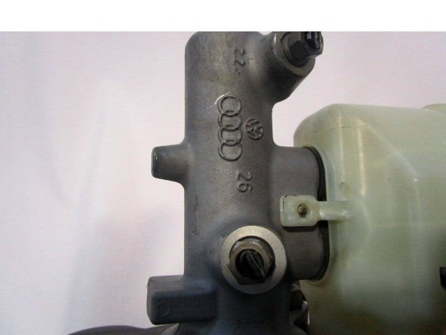 SERVO OJACEVALNIK ZAVOR S PUMPO OEM N. 7L8612101D ORIGINAL REZERVNI DEL AUDI Q7 4L (2005 - 2015) DIESEL LETNIK 2008