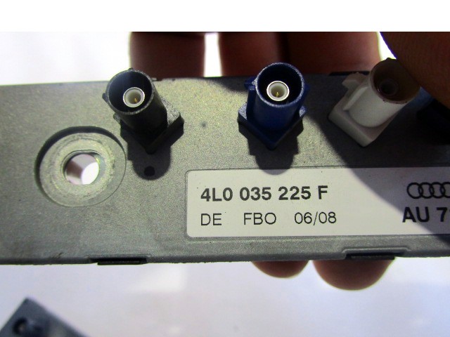 OJACEVALEC / ANTENA OEM N. 4L0035225F ORIGINAL REZERVNI DEL AUDI Q7 4L (2005 - 2015) DIESEL LETNIK 2008