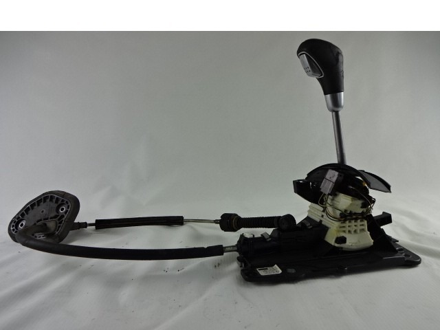 ROCICA MENJALNIKA  OEM N. 8200785086 ORIGINAL REZERVNI DEL RENAULT LAGUNA BT0/1 KT0/1 MK3 BER/SW (10/2007 - 08/2010) DIESEL LETNIK 2008