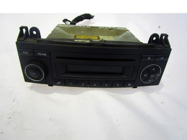 RADIO CD / OJACEVALNIK / IMETNIK HIFI OEM N. A1699002900 ORIGINAL REZERVNI DEL MERCEDES CLASSE A W169 5P C169 3P R (05/2008 - 2012) DIESEL LETNIK 2010