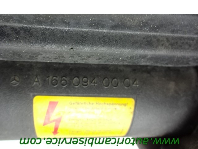 FILTAR ZRAKA OEM N. A1660940001 ORIGINAL REZERVNI DEL MERCEDES CLASSE A W168 V168 R (2001 - 2005) BENZINA LETNIK 2001