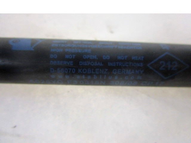 AMORTIZERJI POKROVA MOTORJA  OEM N. 654710003R ORIGINAL REZERVNI DEL RENAULT MEGANE MK3 BZ0/1 B3 DZ0/1 KZ0/1 BER/SPORTOUR/ESTATE (2009 - 2015) BENZINA LETNIK 2010