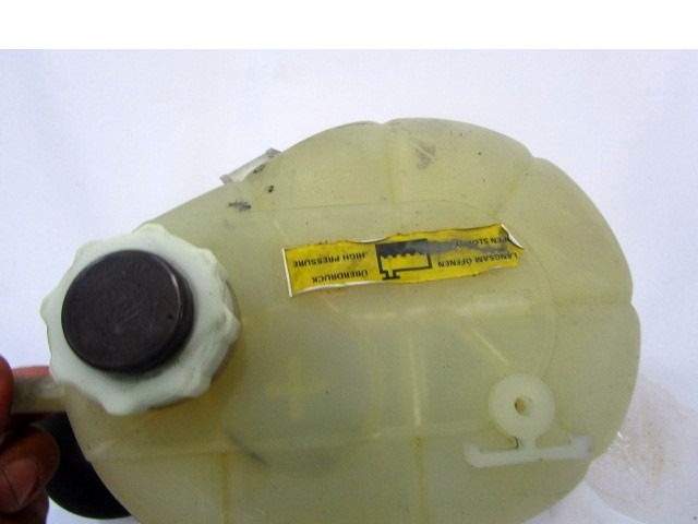 HLADILNA VODA ZA RADIJATORJE OEM N. 9161565 ORIGINAL REZERVNI DEL OPEL MOVANO X70 (1998 - 2003) DIESEL LETNIK 2000