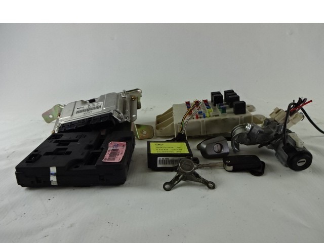 KOMPLET ODKLEPANJE IN VZIG  OEM N. 9275 KIT ACCENSIONE AVVIAMENTO ORIGINAL REZERVNI DEL DR 5 (2007 - 07/2014) BENZINA/GPL LETNIK 2008