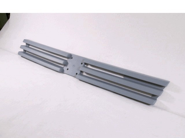 SPREDNJE OKRASNE MASKE OEM N.  ORIGINAL REZERVNI DEL PEUGEOT 205 741A/B/C 20A/C/D (1983 - 1994)BENZINA LETNIK 1990