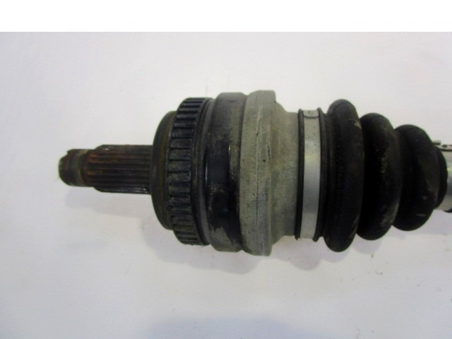 LEVA ZADNJA POGONSKA GRED  OEM N. 7533445 ORIGINAL REZERVNI DEL BMW SERIE 3 BER/SW/COUPE/CABRIO E90/E91/E92/E93 (2005 -2009) DIESEL LETNIK 2005