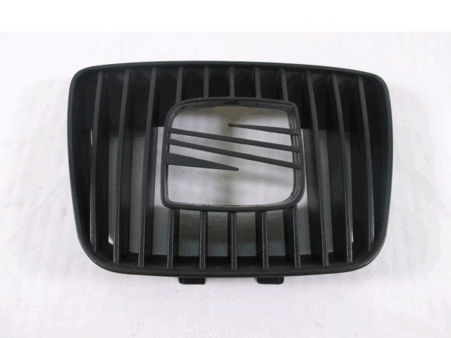 SPREDNJE OKRASNE MASKE OEM N. 107005 ORIGINAL REZERVNI DEL SEAT IBIZA 6L1 MK3 (01/2002 - 01/2006) DIESEL LETNIK 2003