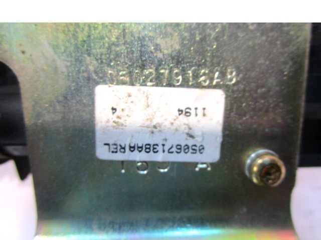 CENTRALNO ZAKLEPANJE ZADNJIH DESNIH VRAT OEM N. 05067138AA ORIGINAL REZERVNI DEL CHRYSLER PT CRUISER PT (2000 - 2010) BENZINA LETNIK 2001