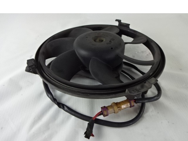 VENTILATOR HLADILNIKA OEM N. 058121301B ORIGINAL REZERVNI DEL AUDI A4 B5 BER/SW (1994 - 12/2000) BENZINA/GPL LETNIK 1999