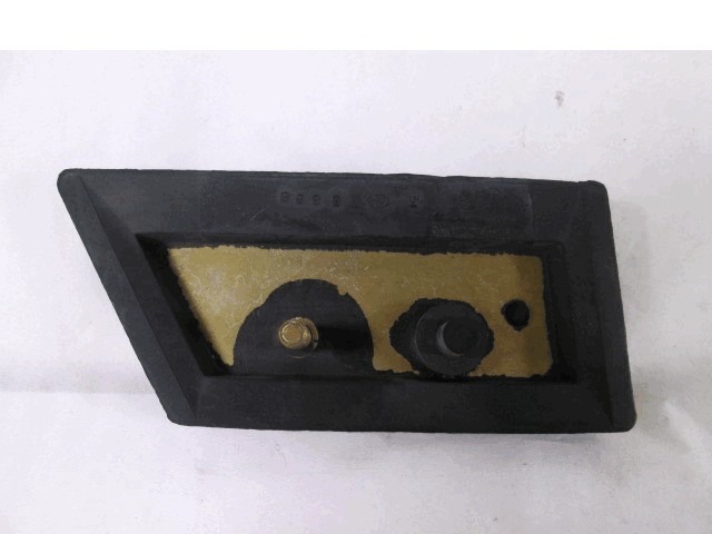 ZUNANJI PROFILI IN LETVE OEM N.  ORIGINAL REZERVNI DEL FIAT 127 (1971 - 1987)BENZINA LETNIK 1978