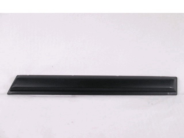 ZUNANJI PROFILI IN LETVE OEM N. 191853535 ORIGINAL REZERVNI DEL VOLKSWAGEN GOLF II 19E 1G1 MK2 (1983 - 1992)BENZINA LETNIK 1988