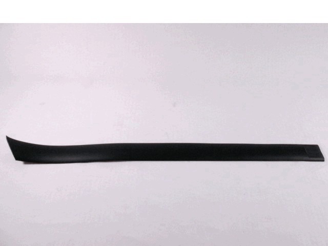 ZUNANJI PROFILI IN LETVE OEM N.  ORIGINAL REZERVNI DEL FIAT PUNTO 176 MK1/MK1 CABRIO (1993 - 08/1999) BENZINA LETNIK 1993