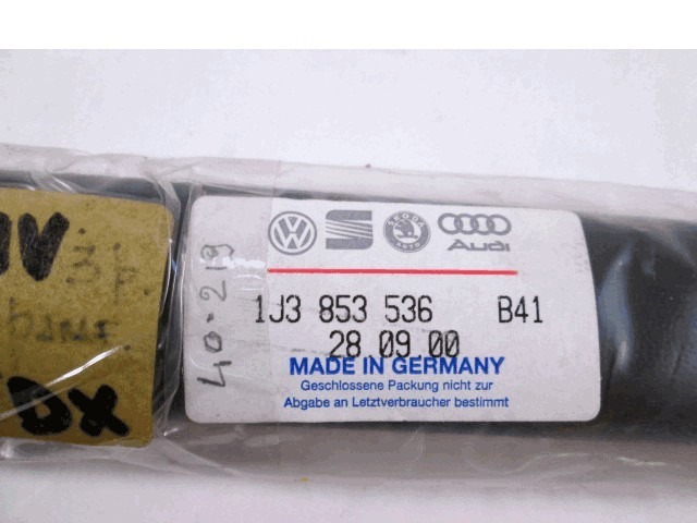 ZUNANJI PROFILI IN LETVE OEM N. 1J3853536 ORIGINAL REZERVNI DEL VOLKSWAGEN GOLF IV 1J1 1E7 1J5 MK4 BER/SW (1998 - 2004) DIESEL LETNIK 1998