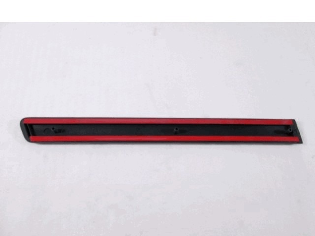 ZUNANJI PROFILI IN LETVE OEM N. 172752 ORIGINAL REZERVNI DEL VOLKSWAGEN GOLF IV 1J1 1E7 1J5 MK4 BER/SW (1998 - 2004) DIESEL LETNIK 1998
