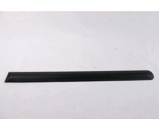 ZUNANJI PROFILI IN LETVE OEM N.  ORIGINAL REZERVNI DEL FIAT BRAVO 182 (1995 - 10/1998) BENZINA LETNIK 1996