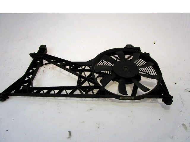 VENTILATOR HLADILNIKA OEM N. PGF106870 ORIGINAL REZERVNI DEL MG ZR (2001 - 2005) BENZINA LETNIK 2004