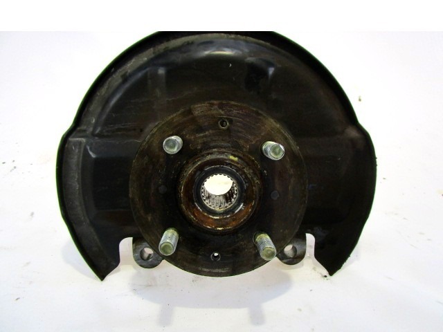 LEVI VRTLJIVI LEZAJ / PESTO KOLESA Z LEZAJEM SPREDAJ OEM N. RUB101790L ORIGINAL REZERVNI DEL MG ZR (2001 - 2005) BENZINA LETNIK 2004
