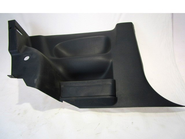 NOTRANJA OBLOGA ZADNJEGA BOKA  OEM N. ENB000450XXX ORIGINAL REZERVNI DEL MG ZR (2001 - 2005) BENZINA LETNIK 2004