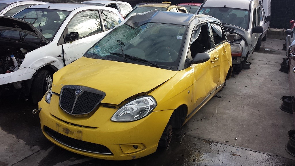 LANCIA YPSILON MOMO DESIGN 1.3 D 66KW 5M 3P (2008) RICAMBIO USATO 