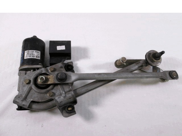 MOTORCEK PREDNJIH BRISALCEV OEM N. A1688200242 ORIGINAL REZERVNI DEL MERCEDES CLASSE A W168 5P V168 3P 168.031 168.131 (1997 - 2000) DIESEL LETNIK 2000