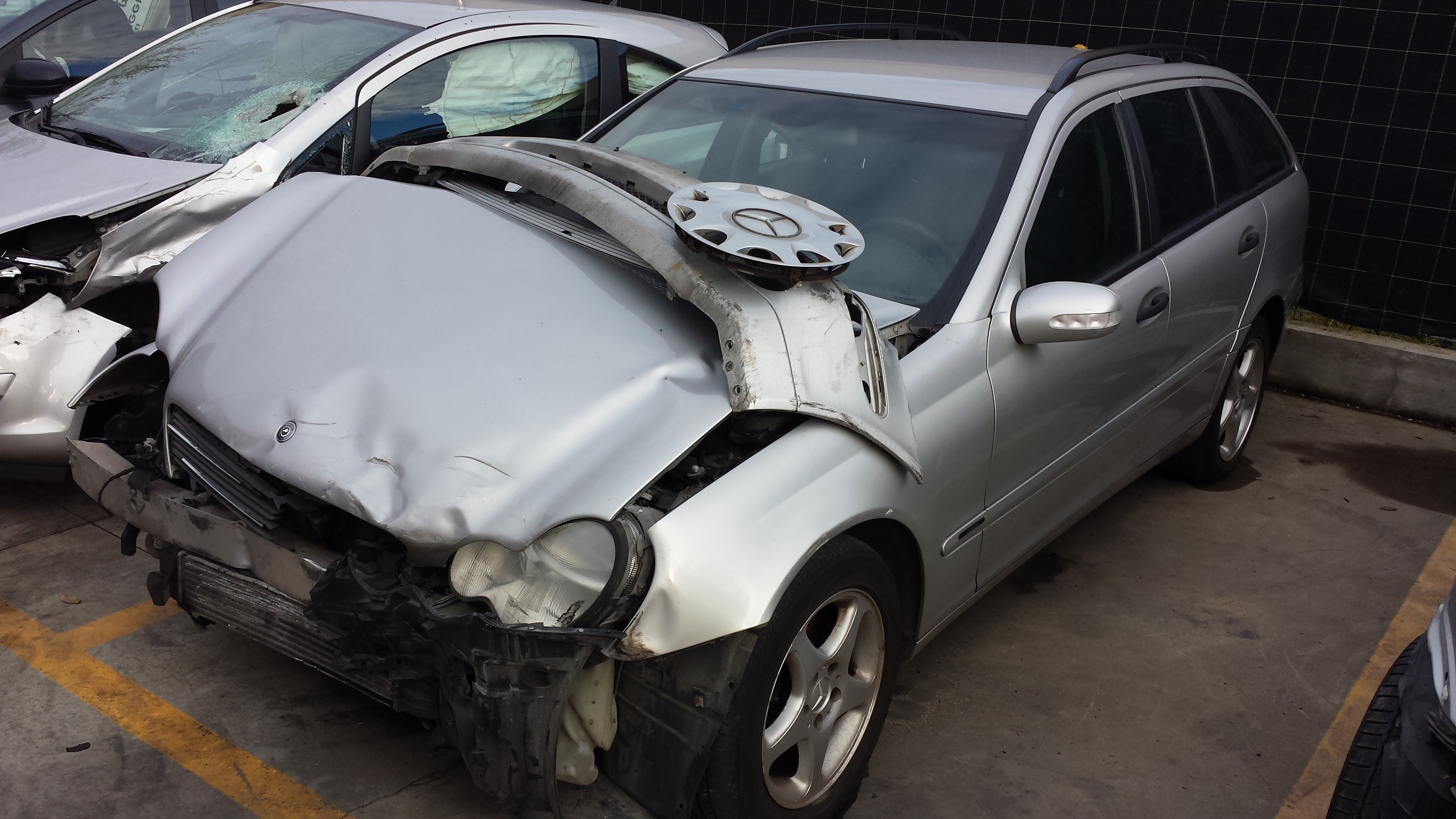 MERCEDES CLASSE C 220 W203 SW 2.2 D 105KW AUT 5P (2003) RICAMBIO USATO 