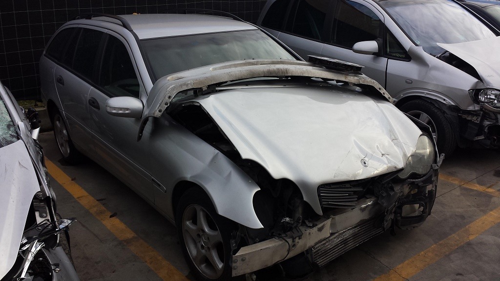 MERCEDES CLASSE C 220 W203 SW 2.2 D 105KW AUT 5P (2003) RICAMBIO USATO 