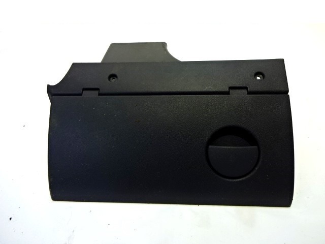 PREDAL ZA DOKUMENTE OEM N. 9114403 ORIGINAL REZERVNI DEL OPEL CORSA C X01 R (2004 - 10/2006) DIESEL LETNIK 2006