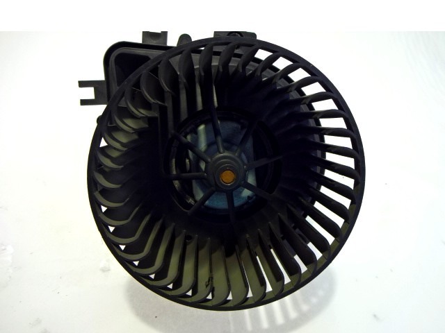 VENTILATOR  KABINE  OEM N. W964423D ORIGINAL REZERVNI DEL MINI ONE / COOPER / COOPER S R50 R52 R53 (2001-2006) DIESEL LETNIK 2004