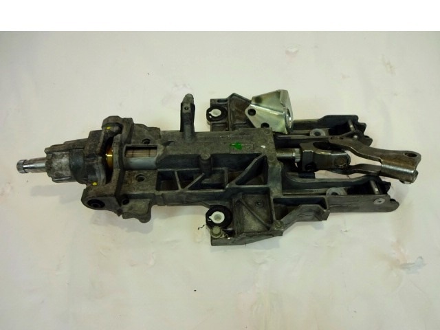 VOLANSKI DROG OEM N. 04725786AC 05057207AD ORIGINAL REZERVNI DEL CHRYSLER VOYAGER/GRAN VOYAGER RG RS MK4 (2001 - 2007) DIESEL LETNIK 2005
