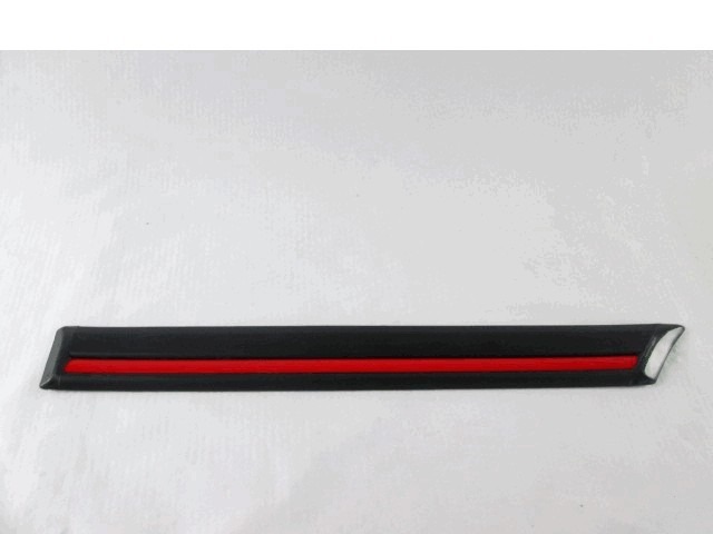 ZUNANJI PROFILI IN LETVE OEM N. 6574636 ORIGINAL REZERVNI DEL FORD FIESTA GFJ MK3 (1989 - 1995)BENZINA LETNIK 1989
