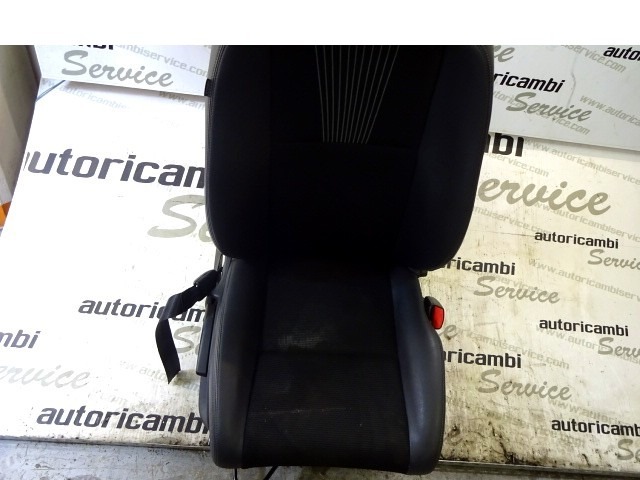 SPREDNJI DESNI SEDE? BLAGO OEM N. SEADPRNMEGANEBZ01MK3BR5P ORIGINAL REZERVNI DEL RENAULT MEGANE MK3 BZ0/1 B3 DZ0/1 KZ0/1 BER/SPORTOUR/ESTATE (2009 - 2015) DIESEL LETNIK 2009